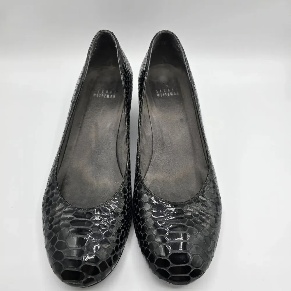 Stuart Weitzman black patent snake print low heel close toe wedges
